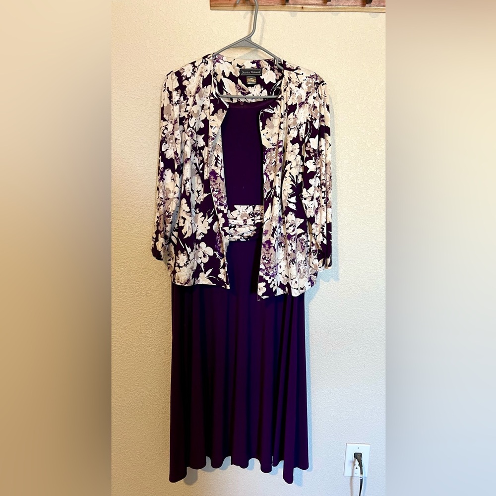 Dressy occasions, Jessica Howard sleeveless dress with unattached jacket